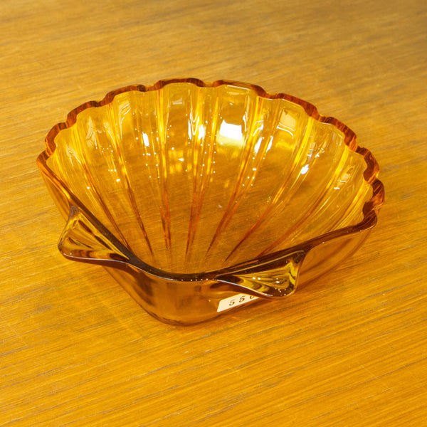 レトロガラス  小皿　貝殻型